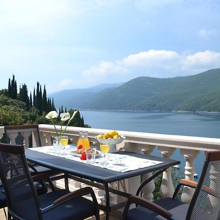 Apartment Jelena Молунат Экстерьер фото